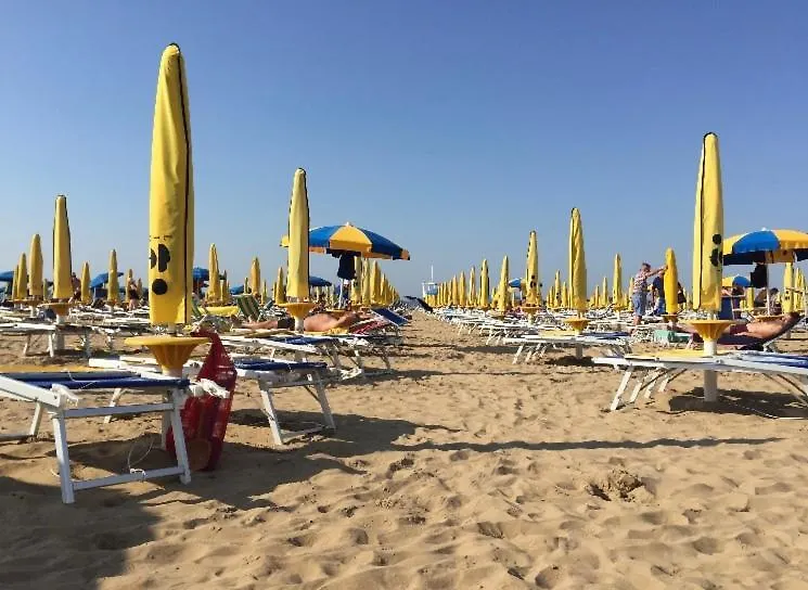 Apartament Residence Alba D'Oro Solo Famiglie E Coppie Genius10 Lido di Jesolo
